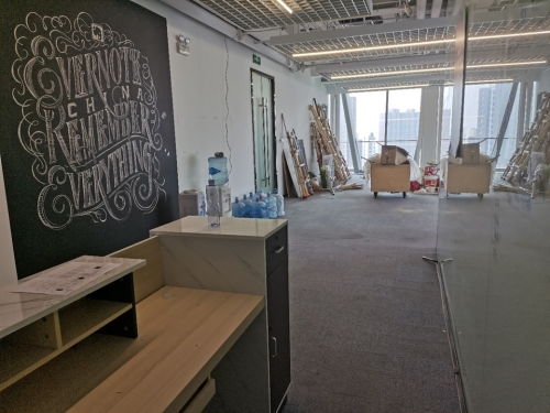 望京 绿地中国锦新房 简装修可定制家具 使用率高临近地铁出租 办公楼租赁 北京我爱我家